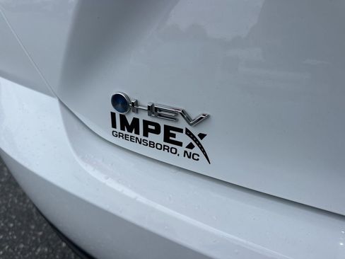 Used 2025 Toyota Camry LE image 27