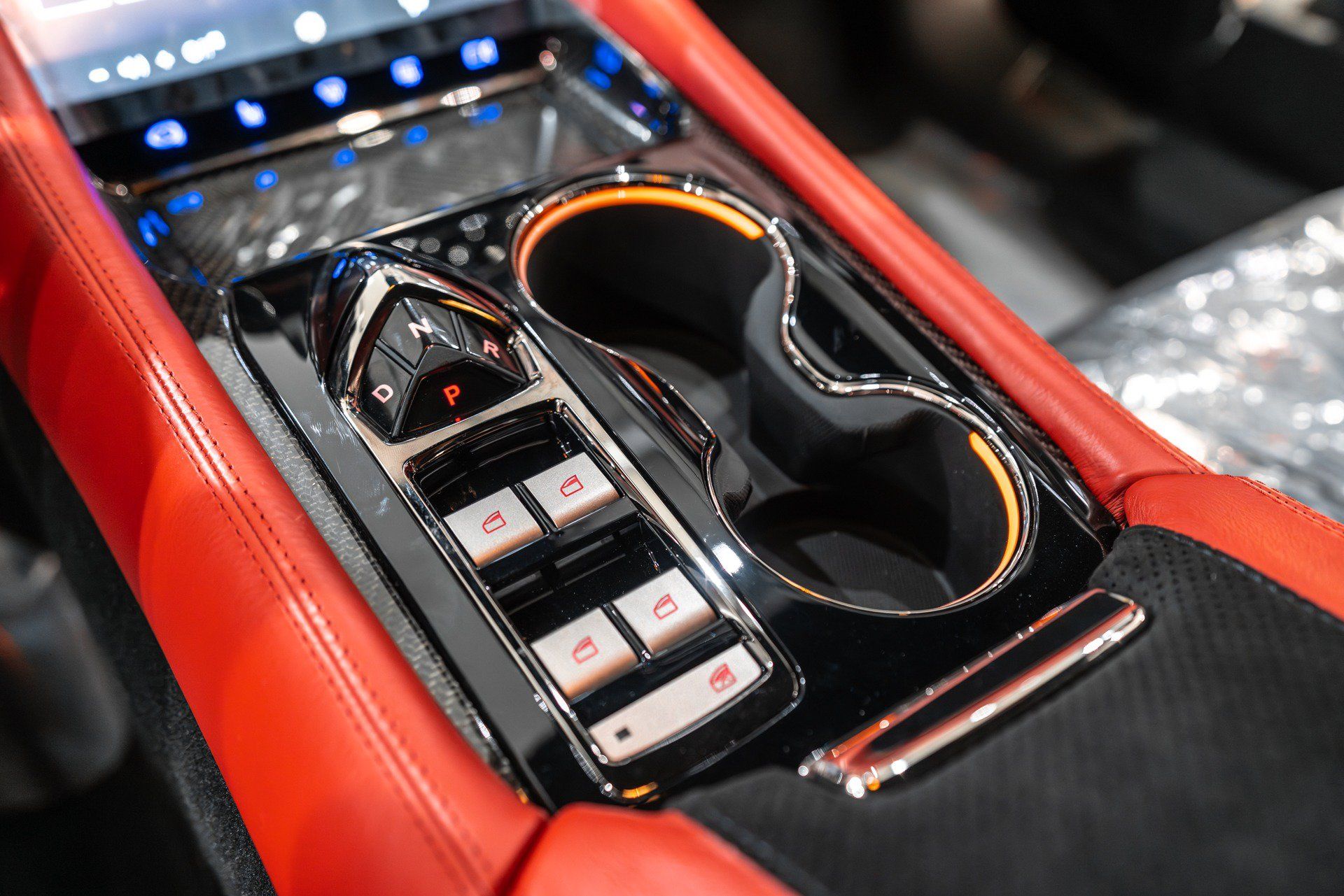 Used 2025 Karma Revero Luxury RWD image 21