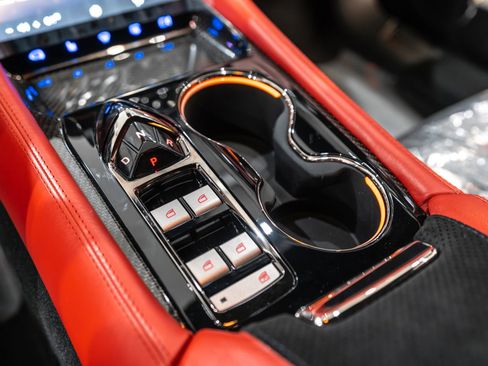 Used 2025 Karma Revero Luxury image 21