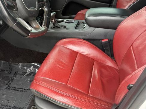 Used 2018 Dodge Durango SRT w/ SRT Interior Appearance Group AWD/4WD image 9