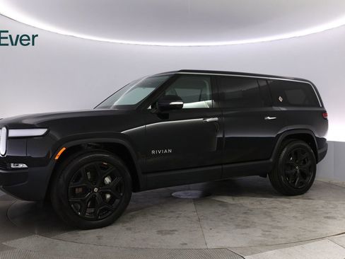 Used 2024 Rivian R1S Adventure image 18