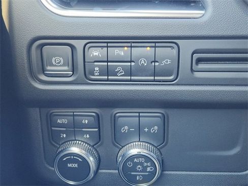 Used 2022 GMC Yukon AT4 image 22