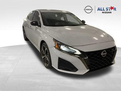 Used 2023 Nissan Altima 2.5 SR