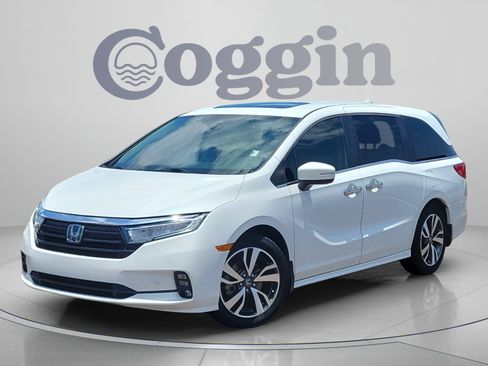 Used 2021 Honda Odyssey Touring image 1