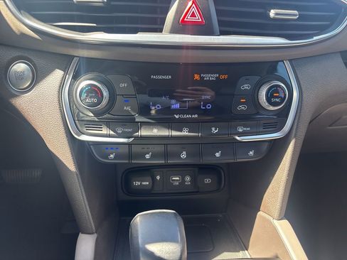 Used 2019 Hyundai Santa Fe FWD image 25