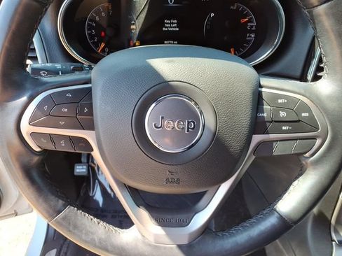 Used 2022 Jeep Grand Cherokee Limited AWD/4WD image 26