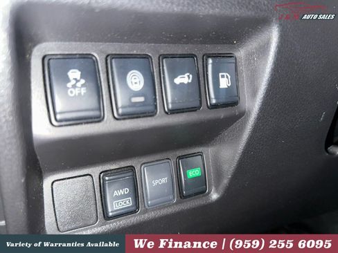 Used 2019 Nissan Rogue SV AWD/4WD image 19