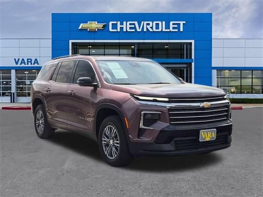 Used 2024 Chevrolet Traverse LT w/ Enhanced Driving Package FWD image 7