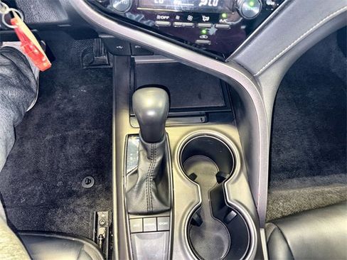 Used 2023 Toyota Camry SE image 20