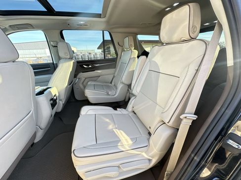 Certified 2023 GMC Yukon Denali AWD/4WD image 27