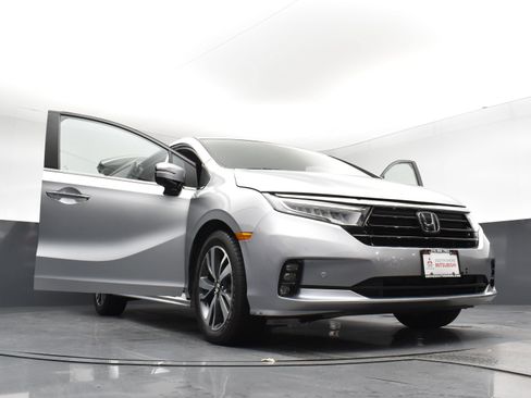 Used 2022 Honda Odyssey Touring image 32
