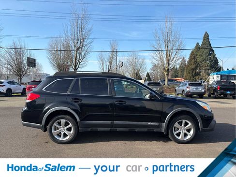 Used 2014 Subaru Outback 2.5i Limited w/ Moonroof Package image 7