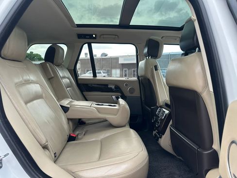 Used 2019 Land Rover Range Rover HSE AWD/4WD image 28