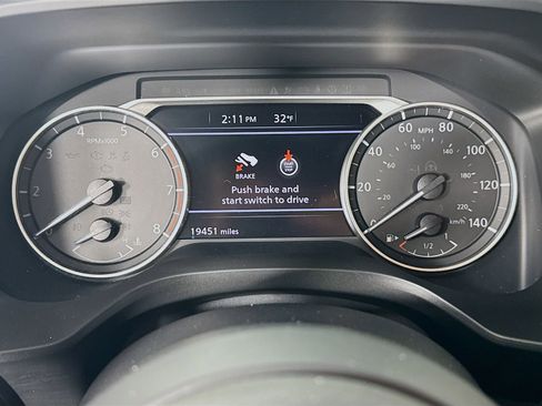 Used 2024 Nissan Rogue SV image 14