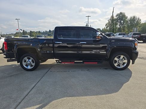 Used 2016 GMC Sierra 2500 Denali image 7