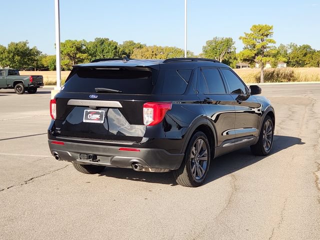 Used 2023 Ford Explorer XLT w/ Equipment Group 202A RWD image 7