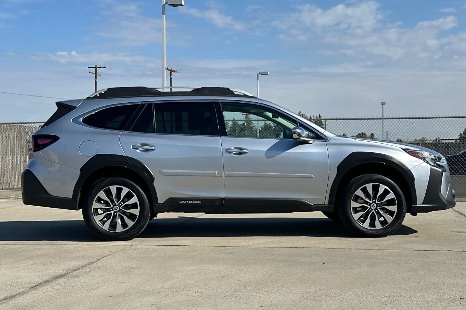 Certified 2024 Subaru Outback Touring AWD/4WD image 2