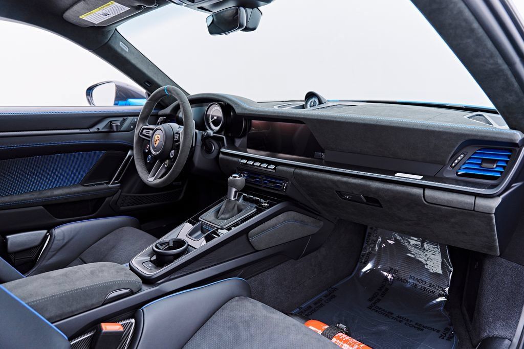 Used 2024 Porsche 911 GT3 RS RWD image 40