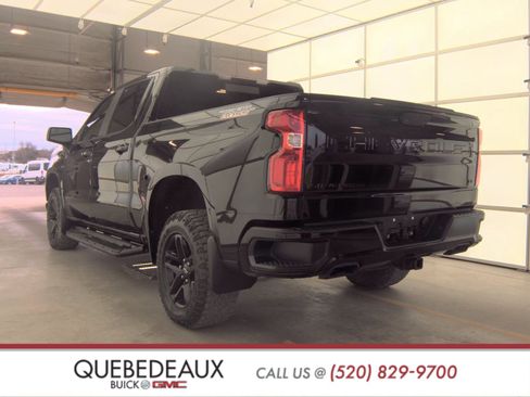 Used 2020 Chevrolet Silverado 1500 LT Trail Boss w/ Midnight Edition image 6