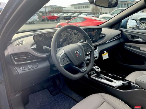 New 2026 Buick Envista Avenir image 10