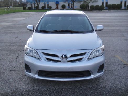 Used 2012 Toyota Corolla L image 3