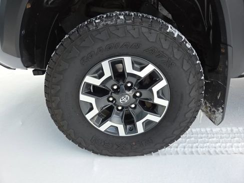 Used 2021 Toyota Tacoma TRD Off-Road image 59