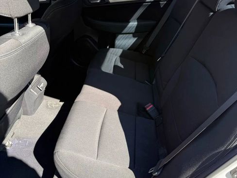 Used 2018 Subaru Legacy 2.5i Premium w/ Moonroof Package AWD/4WD image 10