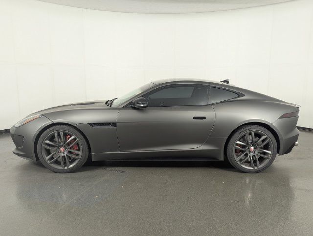 Used 2015 Jaguar F-TYPE R RWD image 5
