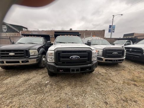 Used 2014 Ford F450 XL image 2