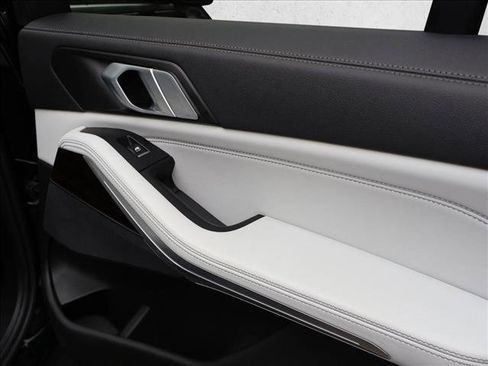 Used 2023 BMW X5 xDrive45e w/ Luxury Seating Package AWD/4WD image 23