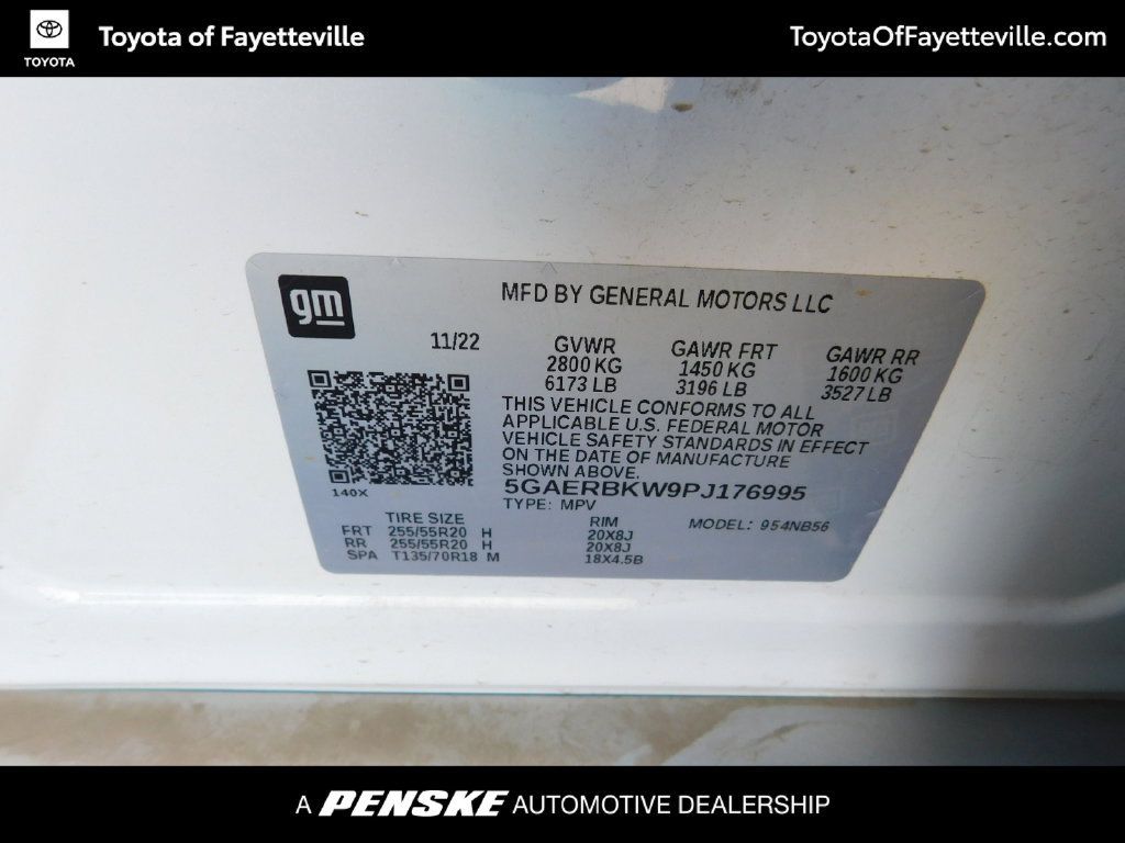 Used 2023 Buick Enclave Essence w/ Experience Buick Package FWD image 9