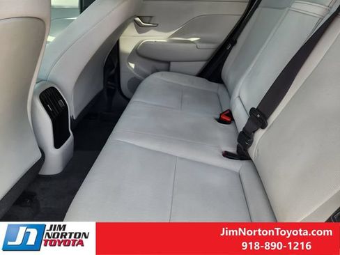 Used 2025 Hyundai Kona SEL AWD/4WD image 29