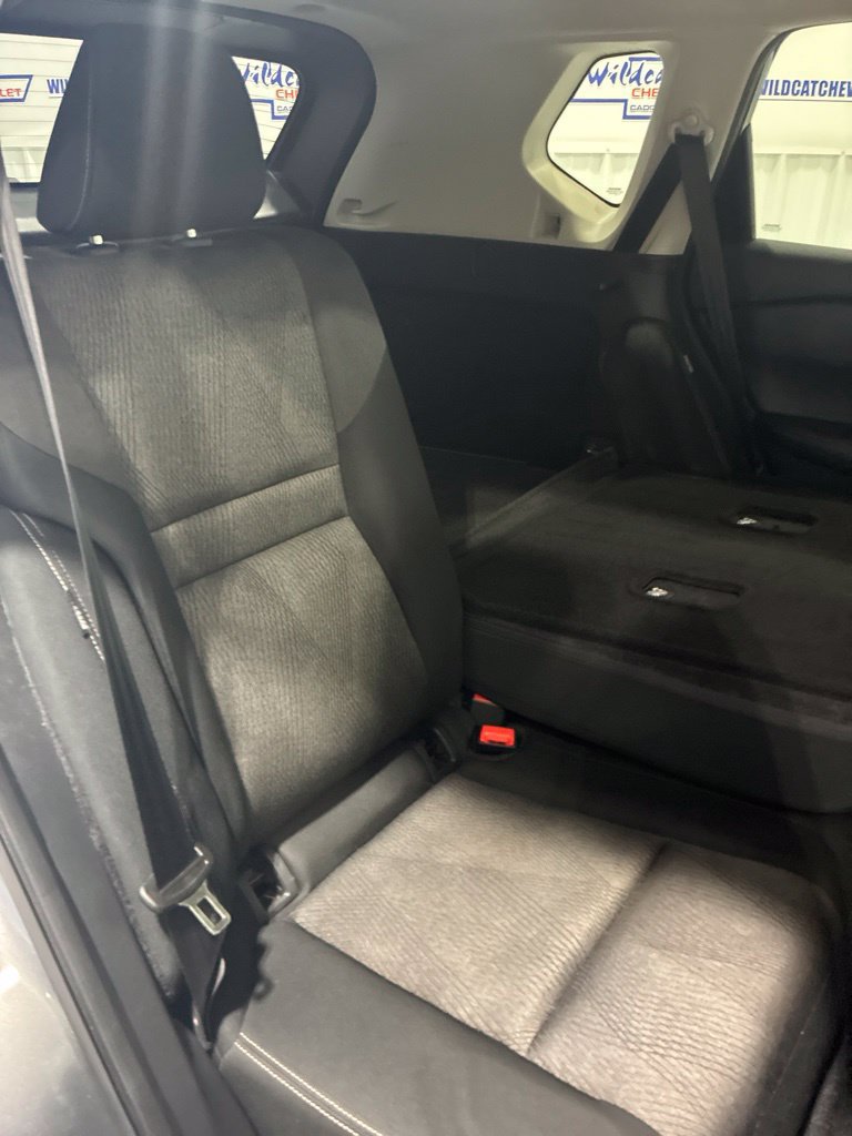 Used 2024 Nissan Rogue SV FWD image 40