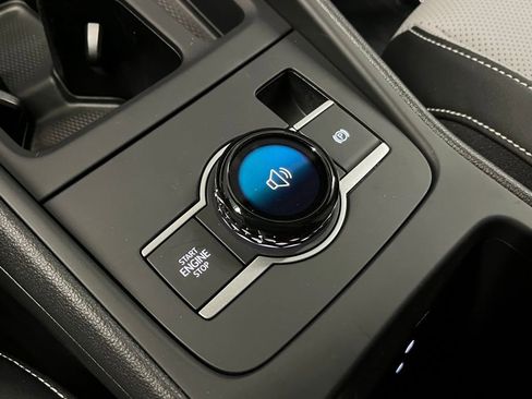 New 2025 Volkswagen Tiguan SE image 14