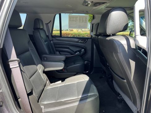 Used 2017 GMC Yukon SLT w/ Open Road Package image 22