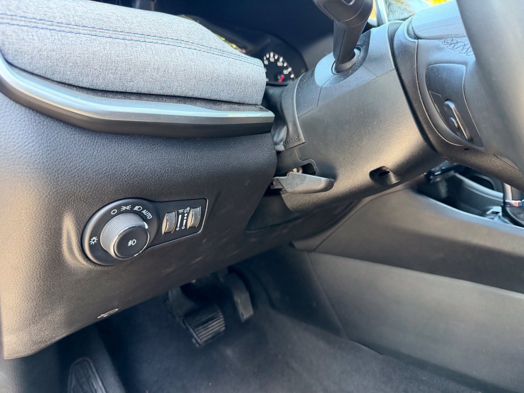 Used 2024 Jeep Compass Latitude AWD/4WD image 21
