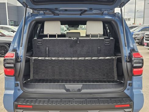 Used 2025 Toyota 4Runner SR5 RWD image 19