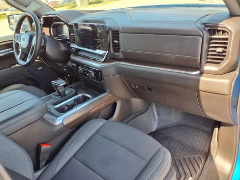 Used 2023 Chevrolet Silverado 1500 RST w/ Convenience Package II AWD/4WD image 12