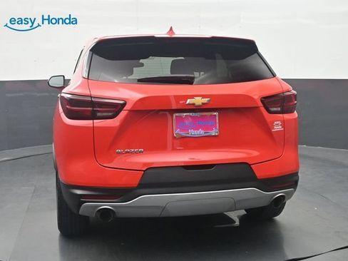 Used 2025 Chevrolet Blazer LT FWD image 6