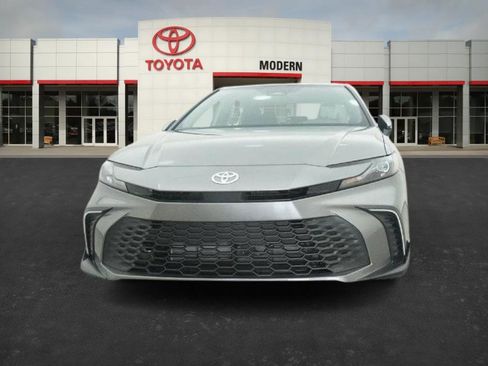 New 2026 Toyota Camry SE image 2