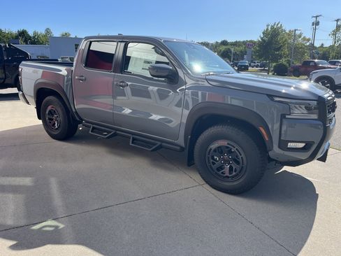 New 2025 Nissan Frontier PRO-4X image 9
