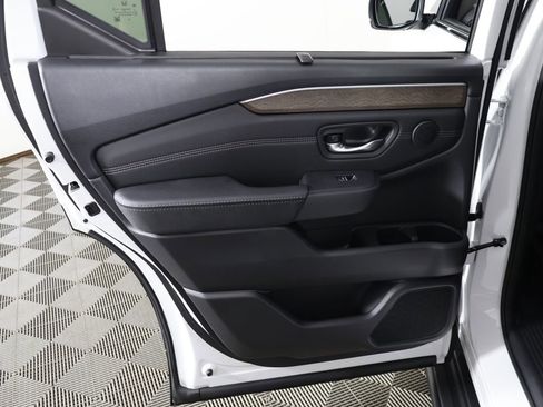 Used 2017 Honda Pilot Elite image 31
