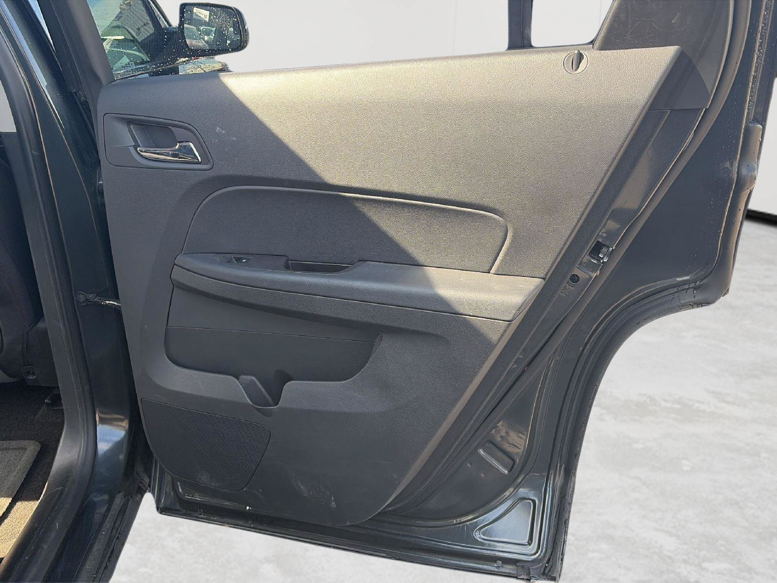 Used 2017 GMC Terrain SLE w/ Convenience Package FWD image 18
