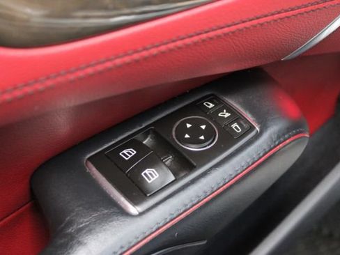 Used 2013 Mercedes-Benz SL 550 image 15