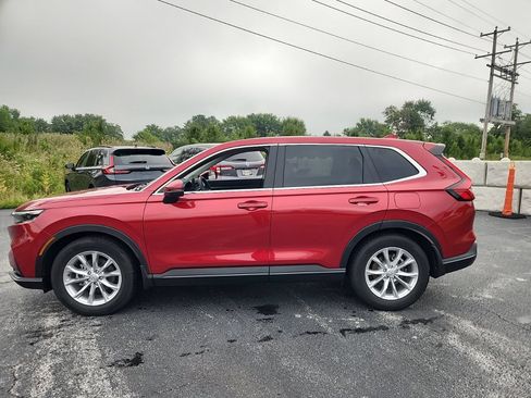 Used 2024 Honda CR-V EX image 3