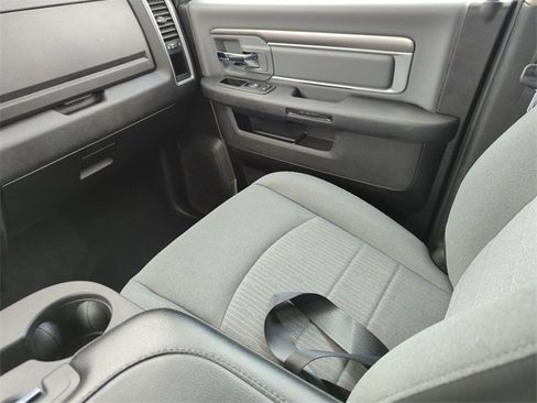 Used 2024 RAM 1500 Classic SLT image 22