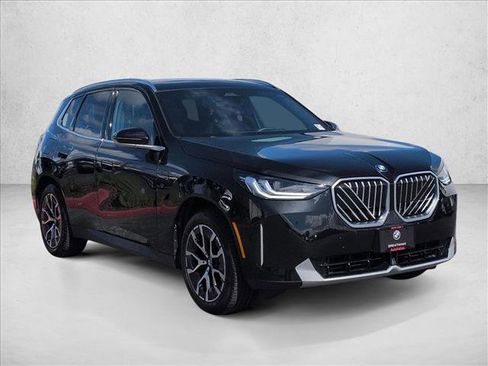 Used 2025 BMW X3 xDrive30i w/ Convenience Package AWD/4WD image 3