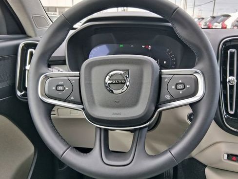 New 2026 Volvo XC40 B5 Plus w/ Protection Package Premier AWD/4WD image 8