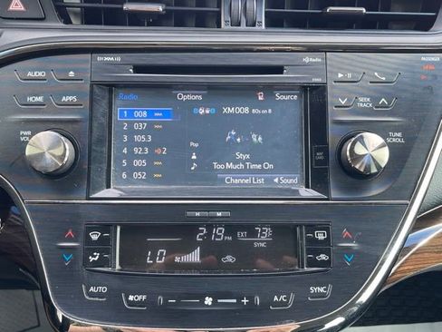 Used 2015 Toyota Avalon XLE Touring image 9