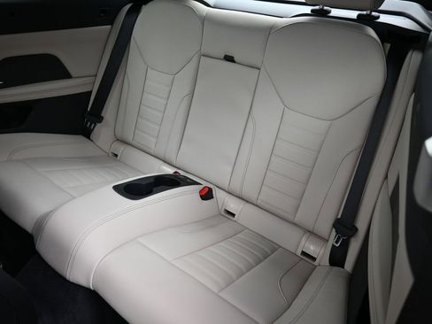 Used 2026 BMW 440i xDrive Convertible w/ Premium Package image 16